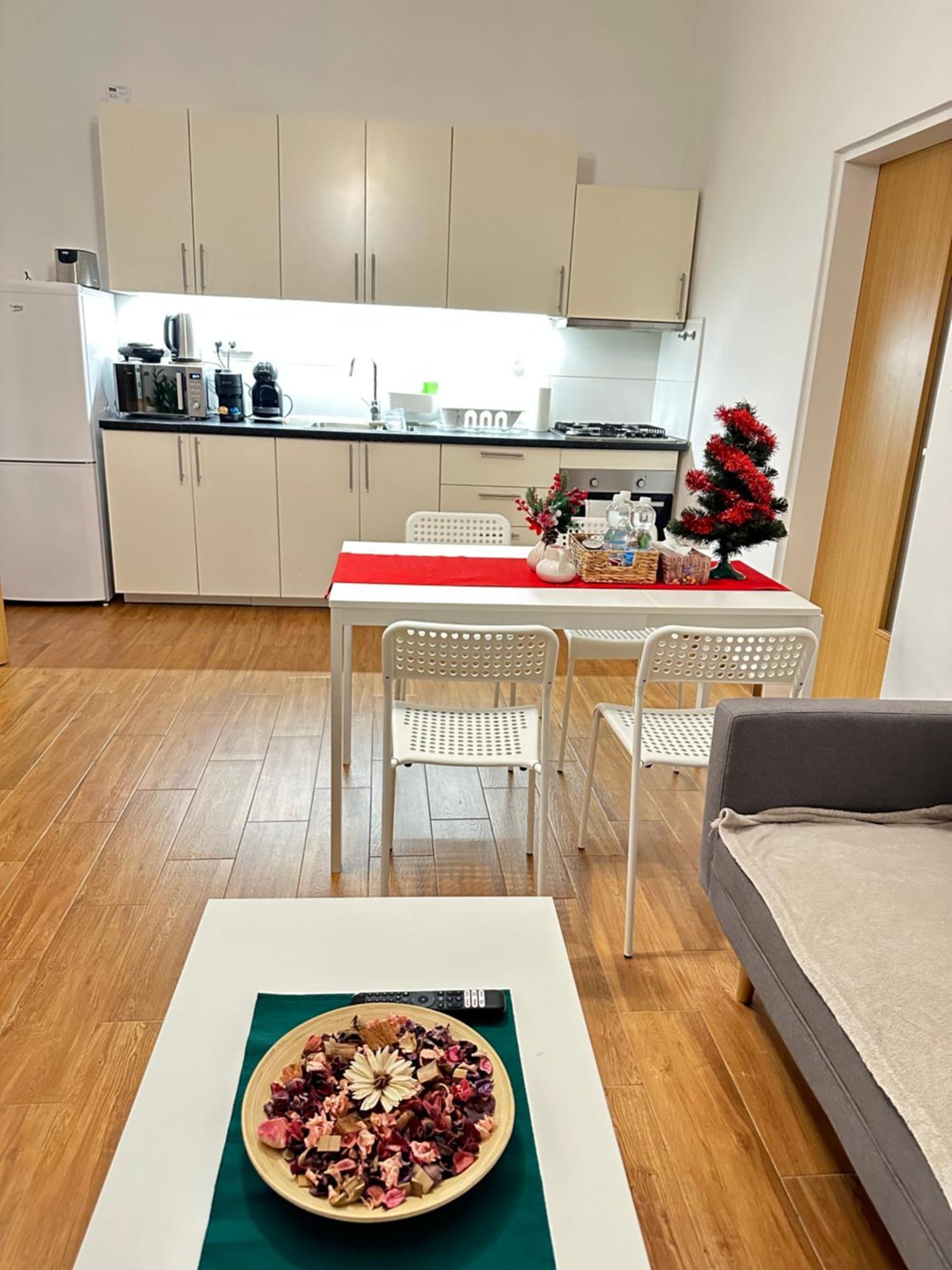 Star 2 Apartment
