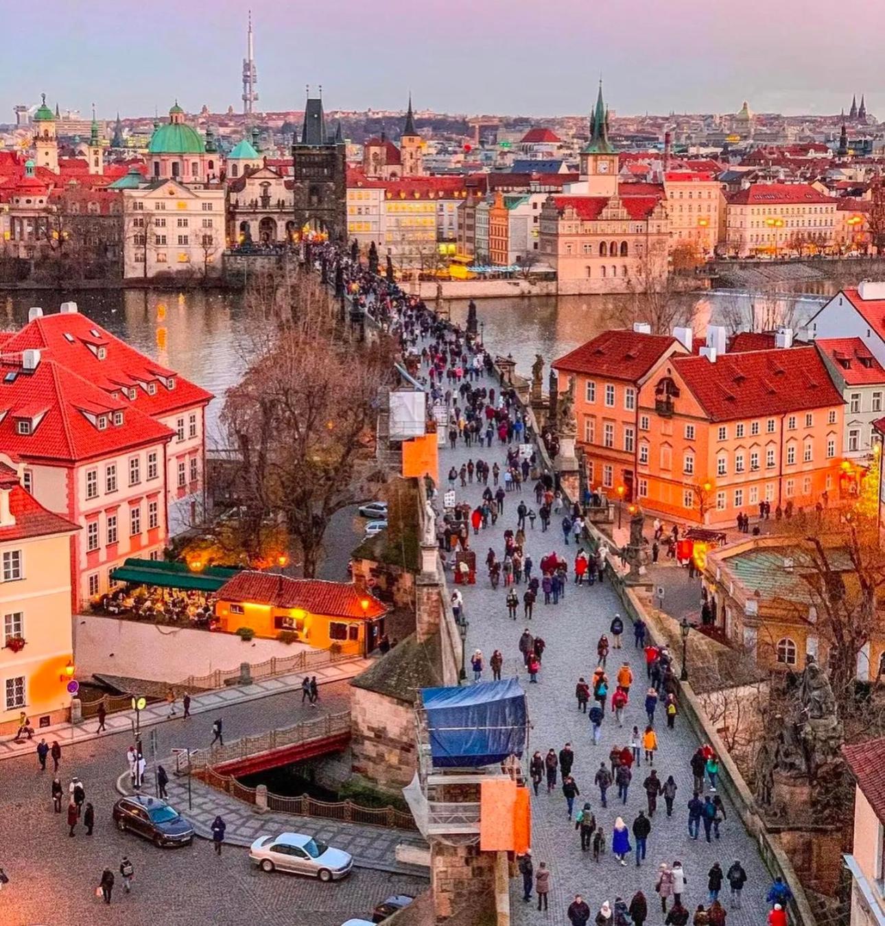 Star 2 * Prag